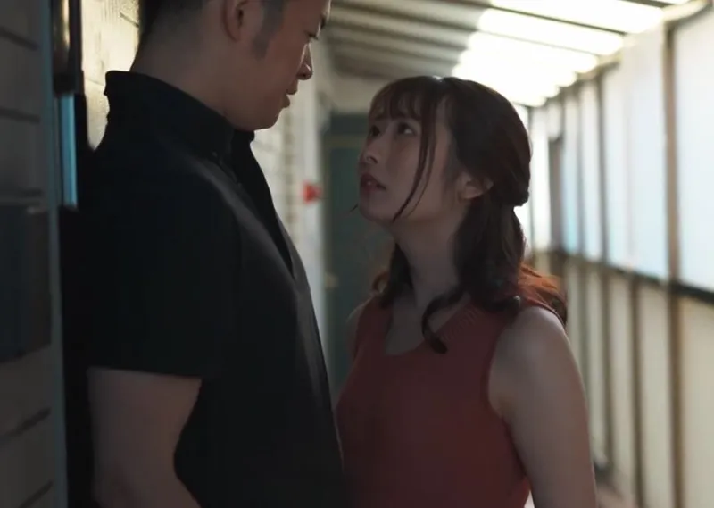 Cô vợ mang thai, tôi bị sexy bởi vợ yêu nhà cạnh bên thường ở nhà một mình